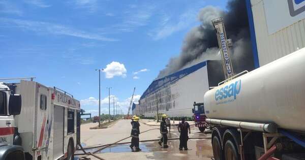 La Nación / Instituciones estatales disponen acciones tras incendio en MRA