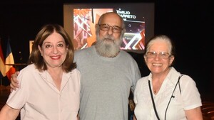 Proyección de Memoria & Vida, testimonios sobre la dictadura