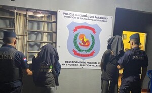 Caen dos ladrones domiciliarios y recuperan objetos hurtados