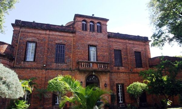 Conversatorio: El desafío de hacer ciencia en Paraguay