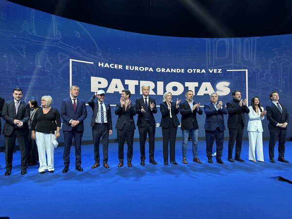 Cumbre conservadora promete "reconquistar" Europa y celebra el regreso de Trump - 1000 Noticias