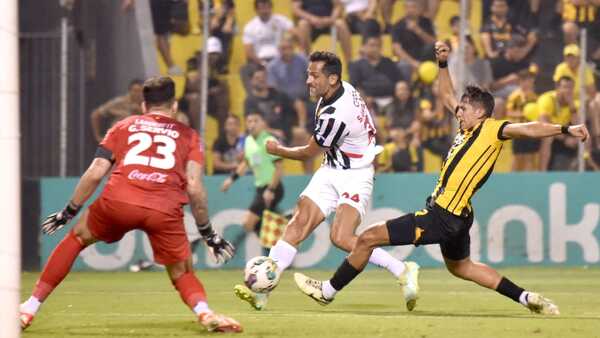Por mantenerse en lo más alto, Guaraní recibe a Libertad - trece