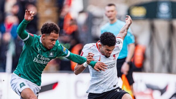 El Liverpool dice adiós al póker de títulos
