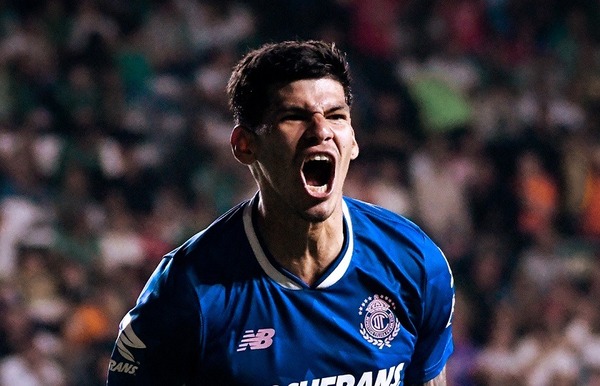 Doblete de Robert Morales rescató al Toluca