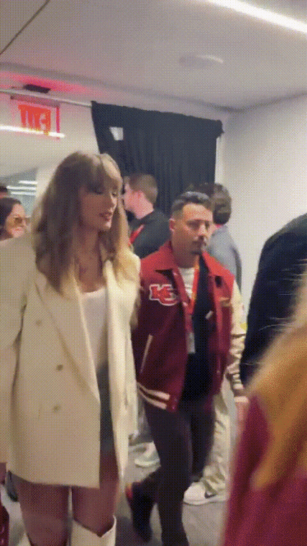 El look de Taylor Swift en el Super Bowl 2025 para apoyar a Travis Kelce - Gente - ABC Color