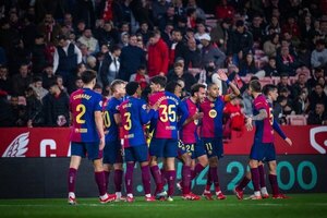 Versus / El Barça vence al Sevilla y comprime el podio de LaLiga