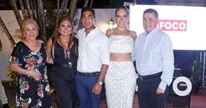 La Nación / Brindis de lanzamiento de edición especial de la revista Foco