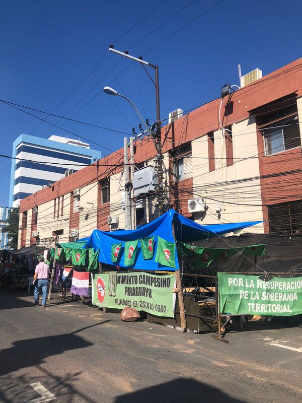 Campesinos ocupan hace meses vereda frente al INDERT - Portal Digital Cáritas Universidad Católica