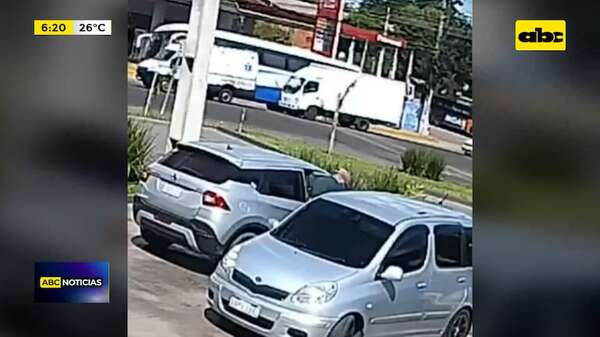 Video: Así robaron cartera con dinero de una camioneta en Capiatá - ABC Noticias - ABC Color