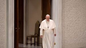 Papa denuncia amenaza a pueblos indígenas por el acaparamiento de sus tierras