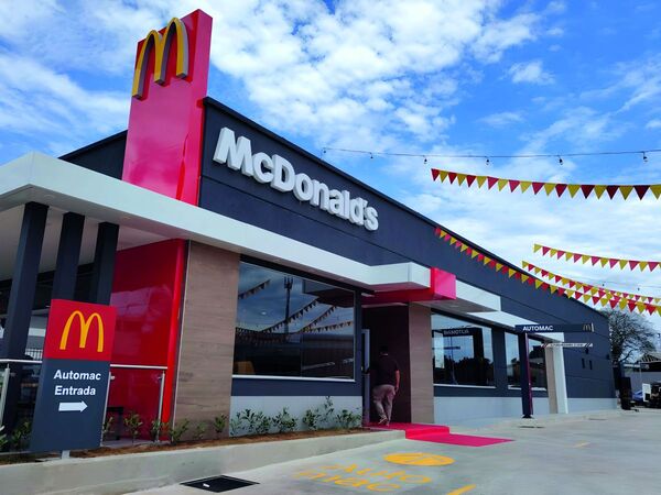 McDonald’s gana US$ 8.223 millones en 2024, un 3 % menos