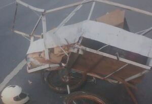 Motoqueiro arrolló a un recolector y se dio a la fuga