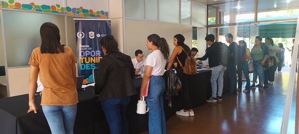Abren postulaciones para las "Becas Gobernación: Más Oportunidades para Itapúa"