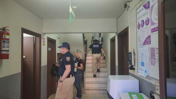 Allanan juzgados en Asunción, buscando pruebas contra "mafia de los pagarés" - 1000 Noticias