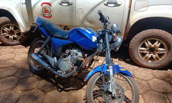 Capturan a sujeto y recuperan motocicleta