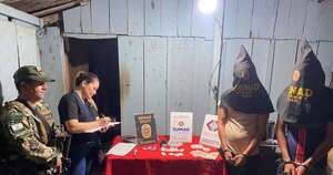 La Nación / Tras allanamiento anulan punto de distribución de droga y detienen a dos hombres en CDE