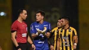 Servio se defiende: “No existe falta de respeto hacia el árbitro”