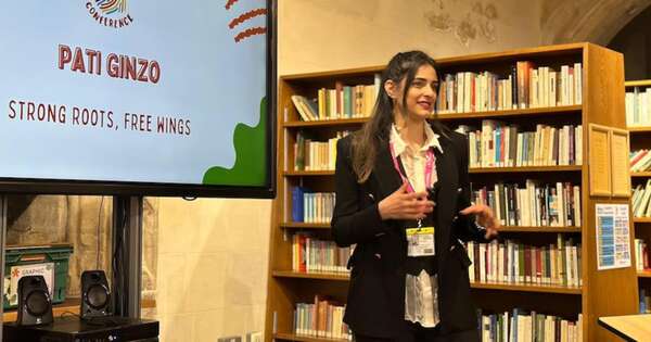 Diario HOY | Pati Ginzo brindó conferencia sobre identidad migratoria en el Reino Unido
