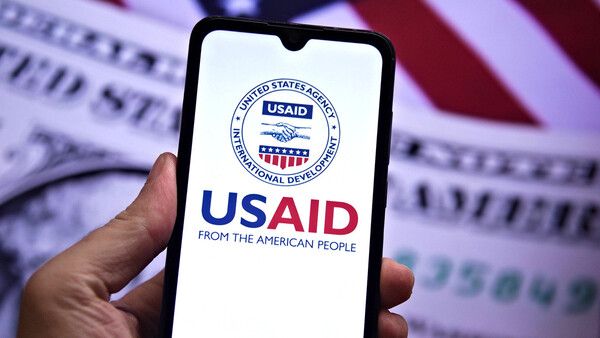 Exfuncionario de EE.UU. acusó a USAID de sostener tráfico mundial de heroína - 1000 Noticias