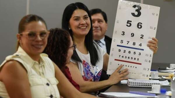 Hambre Cero: acuerdan implementar salud ocular, auditiva y odontológica en las escuelas - Nacionales - ABC Color
