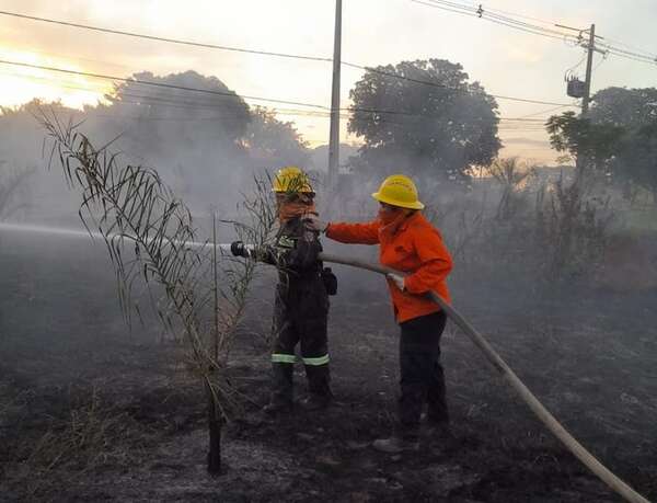 Cordillera: 359 casos de incendios ya se registraron este año y capitán de bomberos piden conciencia a la ciudadanía - Nacionales - ABC Color
