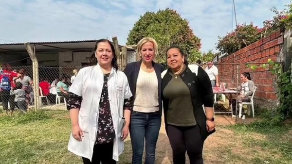 Por presunto proselitismo político destituyen a directora del Hospital de Lambaré