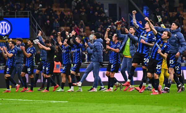 Versus / El Inter gana a la Fiorentina y se pone a un punto del Napoli