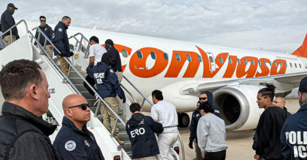 EE.UU. deportó a más venezolanos este lunes, informaron los gobiernos de ambos países