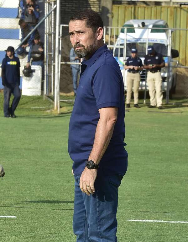 Luqueño: Técnico que debuta... - Fútbol - ABC Color