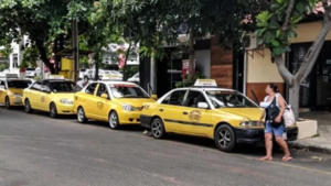 Fiscales y policías están atentos a movilización taxistas