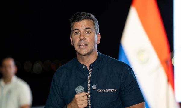 Santiago Peña evita responder sobre chats que involucran a su ministro de Inteligencia - OviedoPress