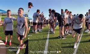 (VIDEO) ¡Miguel Almirón ligó carrera vaqueta por su cumple!