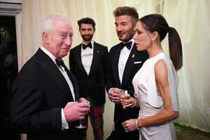 Victoria y David Beckham, invitados a una cena de gala ofrecida por Carlos y Camila de Inglaterra - Gente - ABC Color