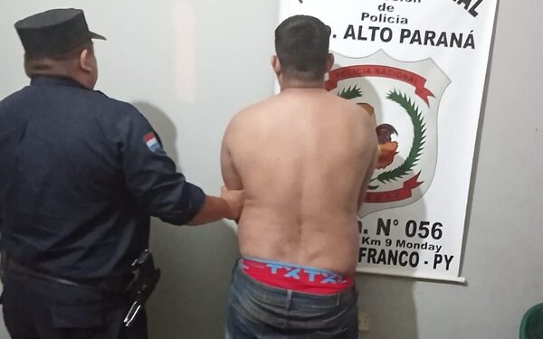 Borracho, golpeó a su pareja con un bebé de tres meses en brazos