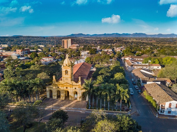 Concretar la ruta Asunción-Miami y actualizar la ley del turismo, entre los ejes de la Senatur para este año - MarketData