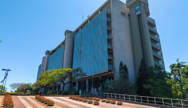 La economía creció 4,3% en el 2024 reporta el BCP