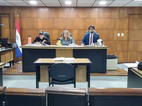 Tribunal rechaza incidentes y avanza juicio al exintendente Eladio Alcaraz - Nacionales - ABC Color