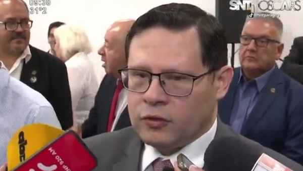 Óscar Orué responde a presiones políticas en la DNIT - SNT