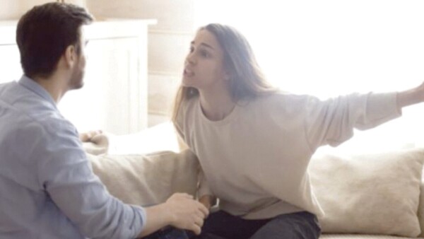 “Mi novia se ofendió porque le saludé a mi exsuegra y me harté de sus celos”