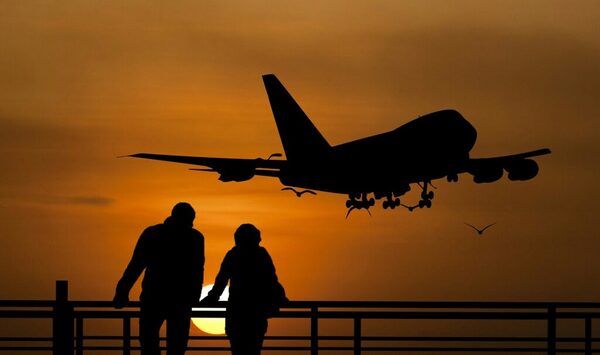 La emigración, un fenómeno con profundas implicaciones económicas | Editorial | 5Días
