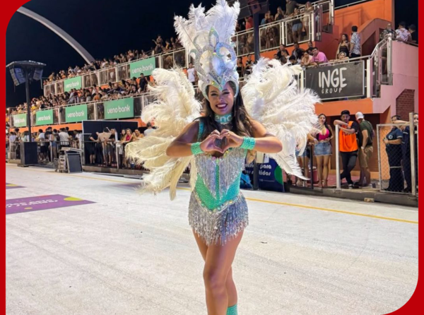 LARI RIQUELME NO CUMPLIÓ SU PROMESA Y APARECIÓ CON MUCHA ROPA