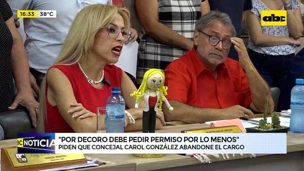 “Por lo menos por decoro debe pedir permiso”: concejal insta a Carol González a abandonar el cargo - ABC Noticias - ABC Color