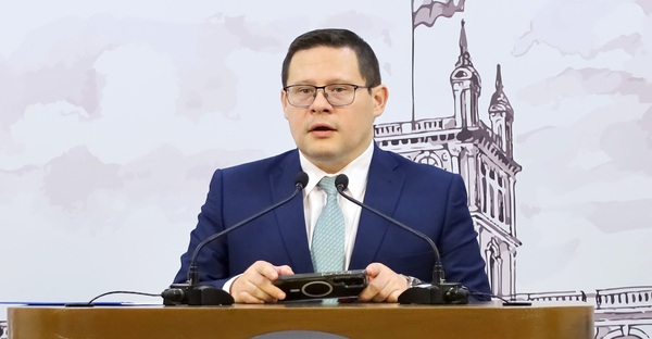 Óscar Orué enviaría un escribano a diputado Rodrigo Gamarra, quien lo acusó de recaudar para Peña