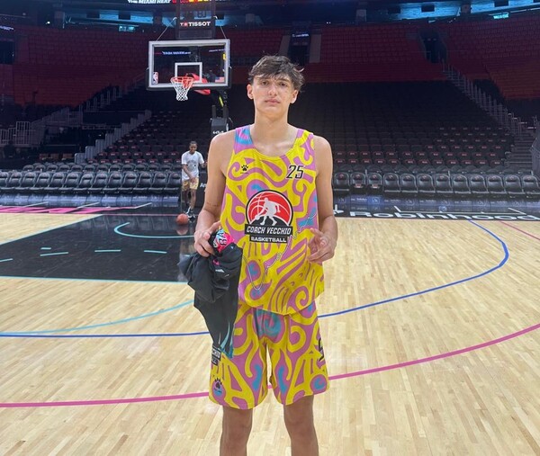 Básquetbol: Baranski sorprende en Estados Unidos