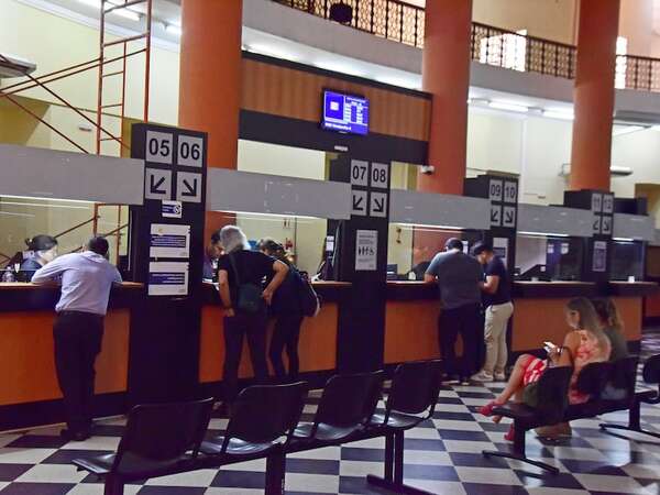 Tendencia creciente del gasto total obligado en el presupuesto público - Economía - ABC Color