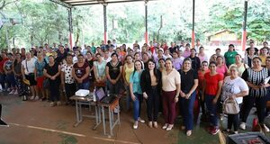 Gobernación de Alto Paraná capacita a 1.800 cocineras para el Programa Hambre Cero - .::Agencia IP::.
