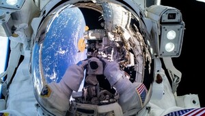 Los astronautas de la NASA varados en la EEI podrían regresar a mediados de marzo