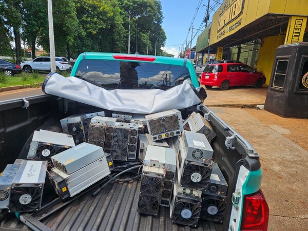 ANDE desmantela criptominería en CDE; pérdidas llegaron a G. 500 millones - La Clave