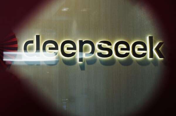 China critica que un "asustado y resentido" Taiwán prohíba DeepSeek en sus instituciones - Tecnología - ABC Color