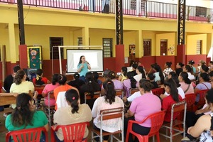 Capacitan a 1.800 cocineras para el Programa Hambre Cero en Alto Paraná - ADN Digital